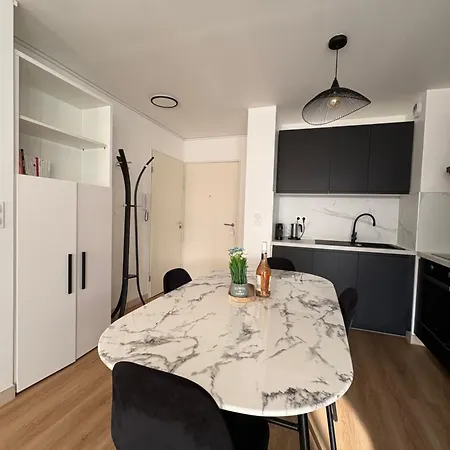 Apartment Escapade - Climatise, Terrasse, Wifi Prosconciergerie